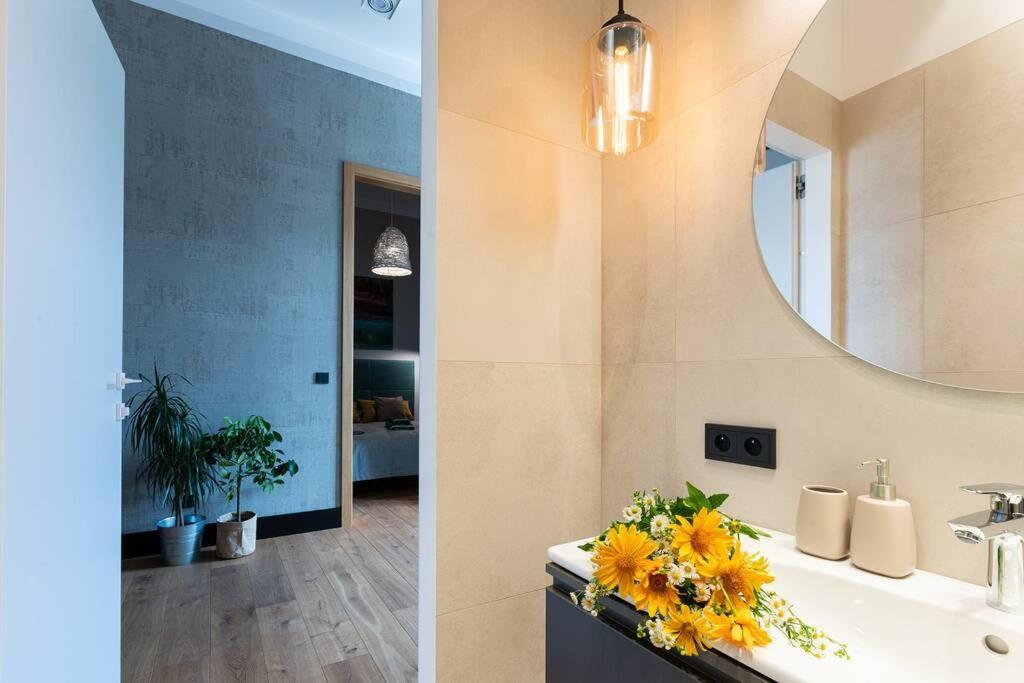 Elegant Apartment Luminis In Krakow'S Old City Exterior foto